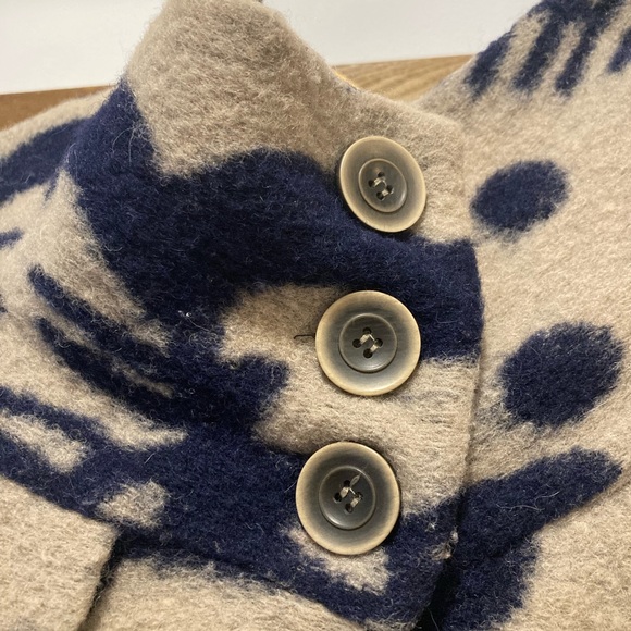 Italian made wool spring/fall coat - Picture 5 of 5